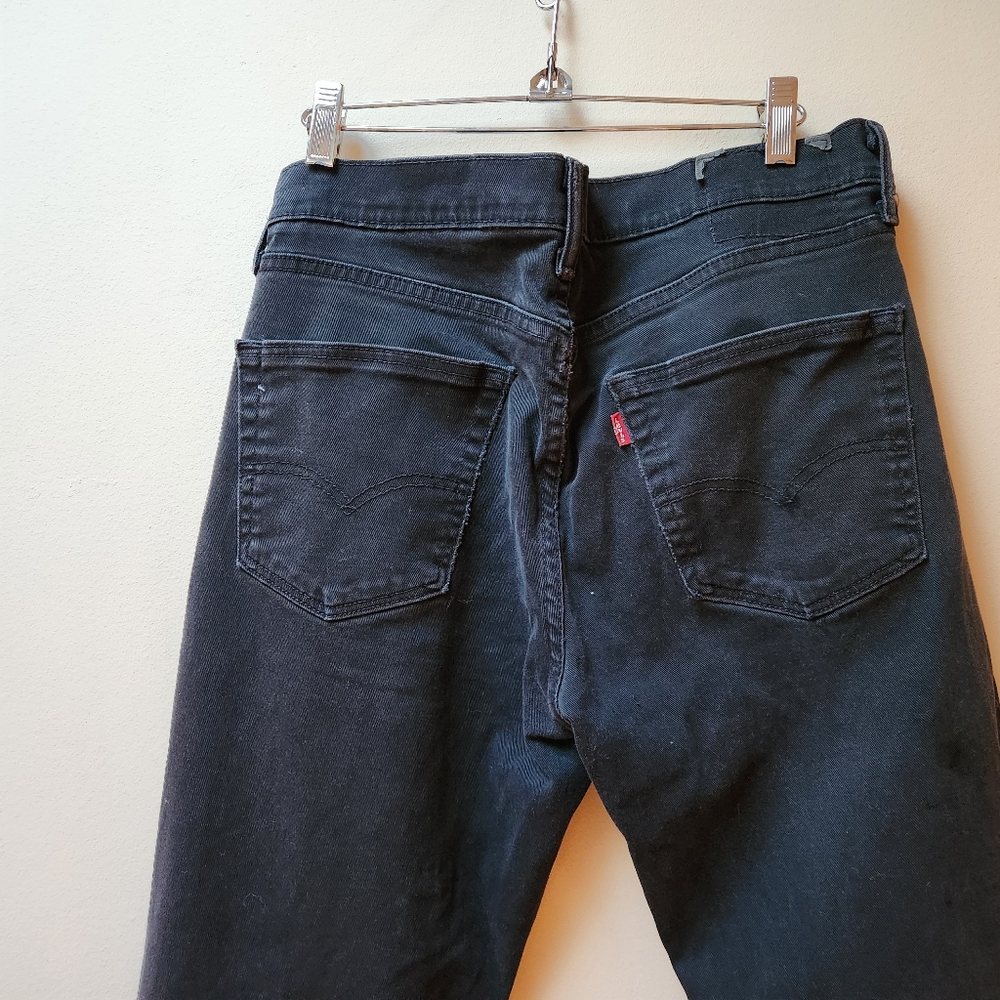 Levis Black Distressed Jeans 33x34